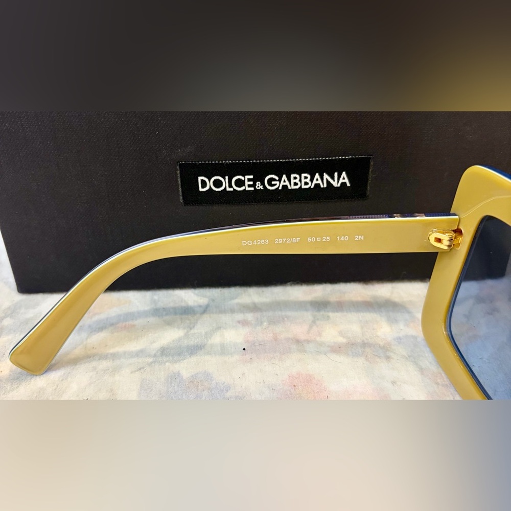 🩵DOLCE & GABBANA Chunky Light Blue Rectangular Sunglasses NWT FULL INCLUSION - Picture 7 of 12